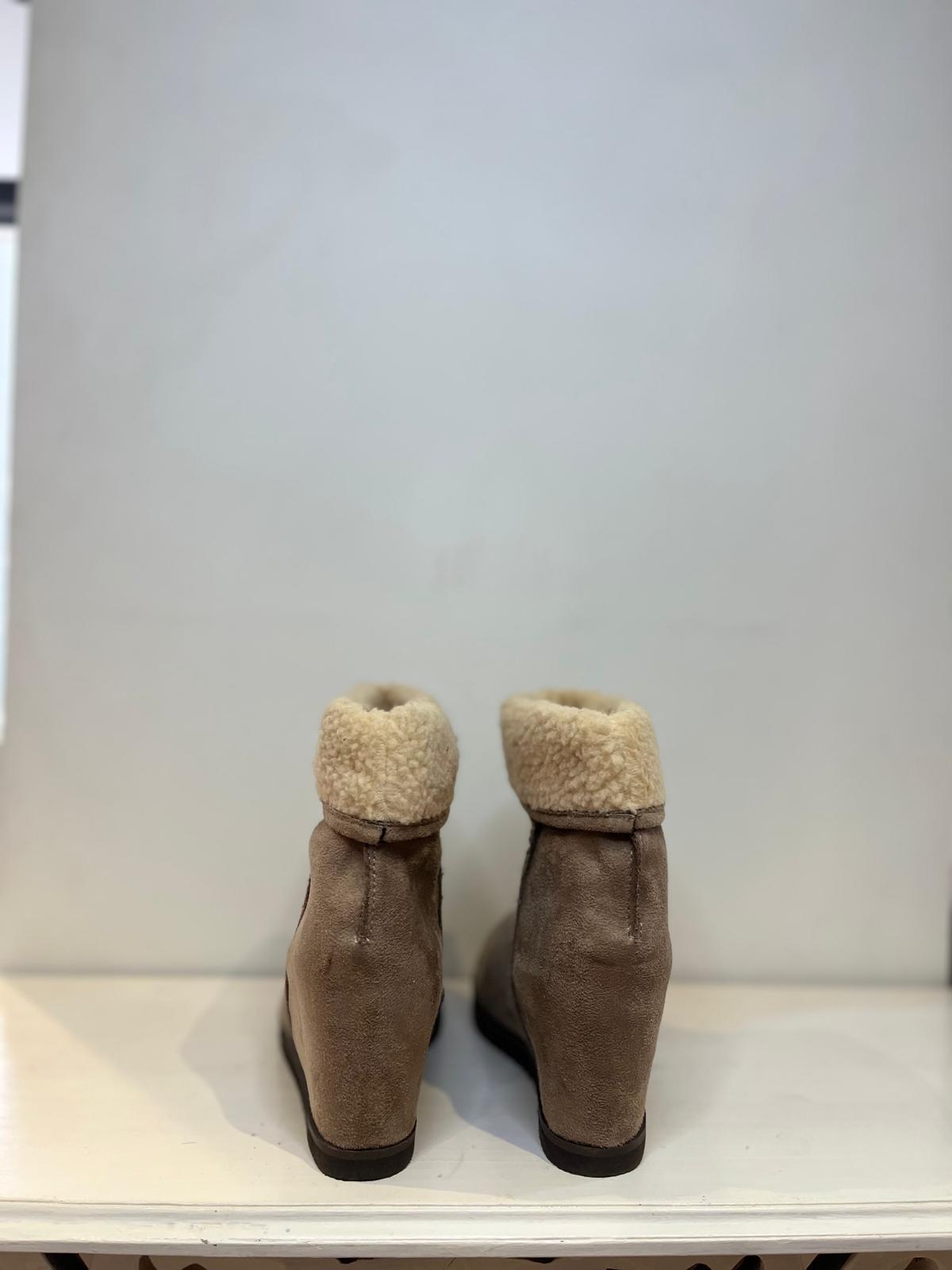 Bottines fourrées compensées