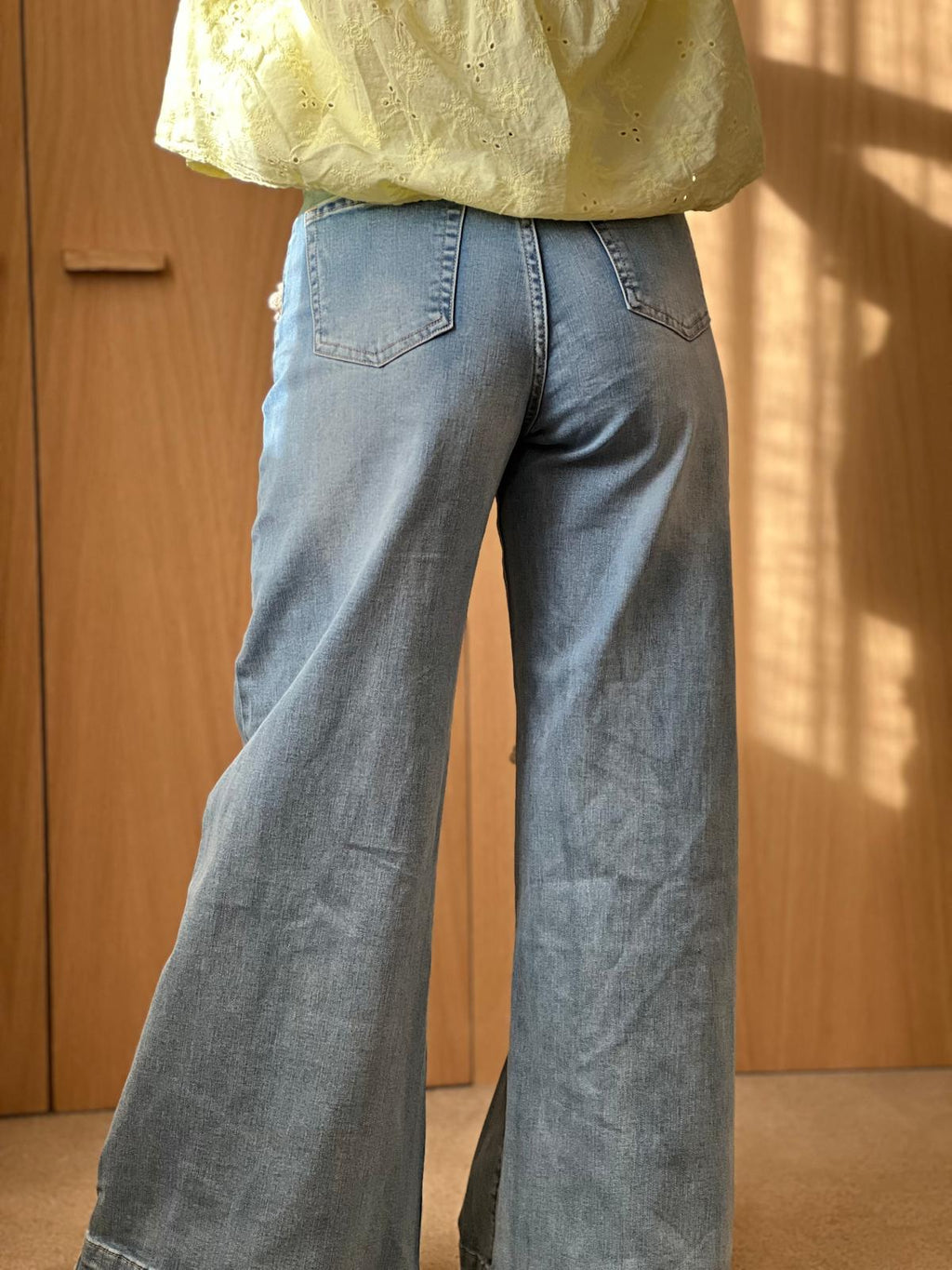 Jean à broderies