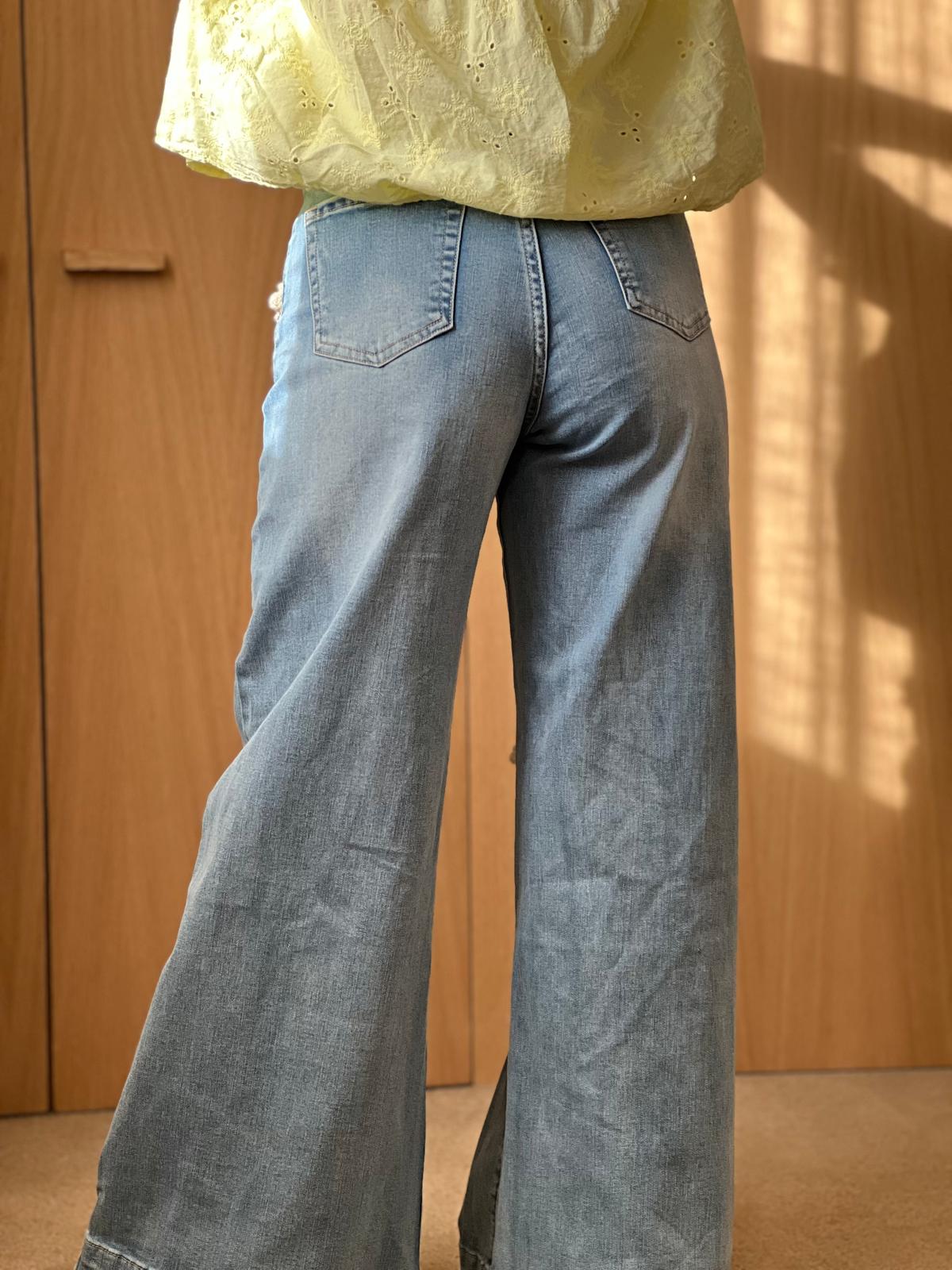 Jean à broderies