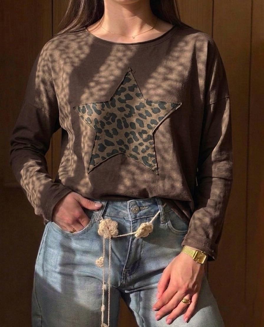 T-shirt étoile marron