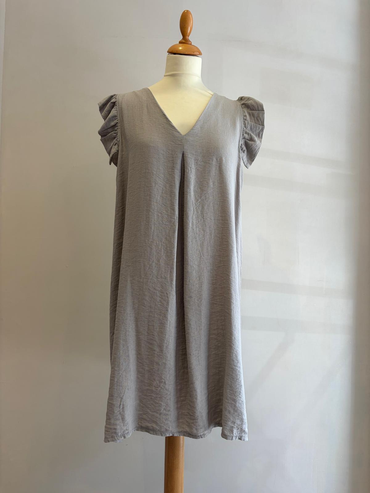 Robe à volants taupe