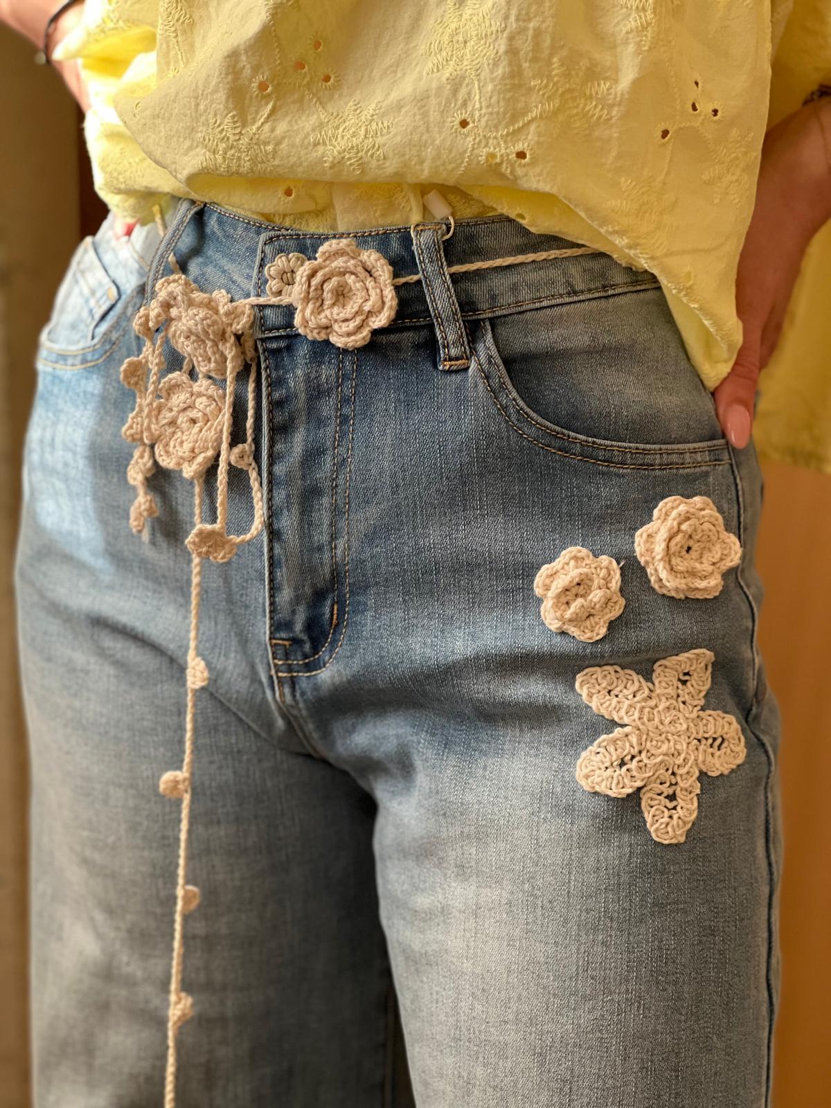 Jean à broderies